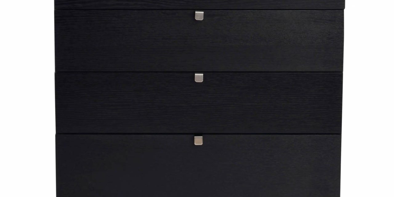 Confetti kommode – sort eg, bred m. 4 skuffer