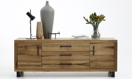 BODAHL Nature skænk – Olieret eg, m. skuffer og låger