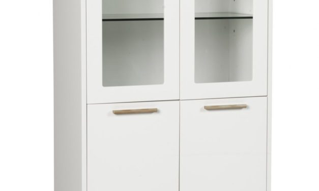 Arild vitrineskab – hvid/lakeret eg, m. 2 glaslåger og 2 alm. låger