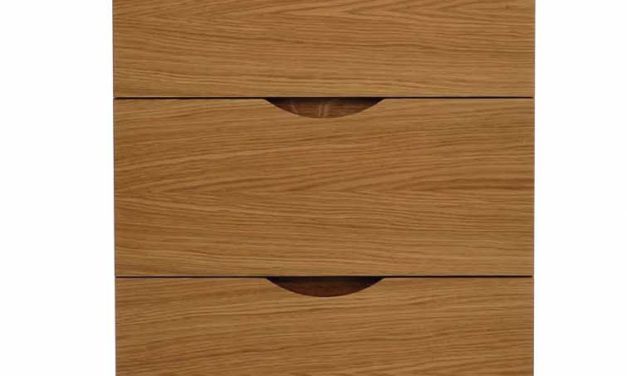 Filippa kommode – Lakeret eg, 5 skuffer