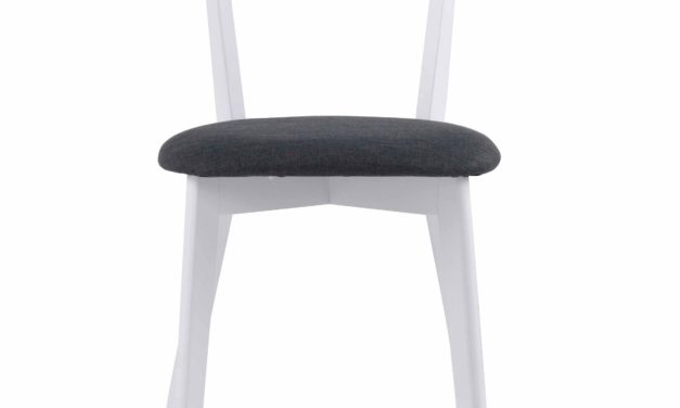 Sanna spisebordsstol – Hvidt egetræ, grå stof hynde