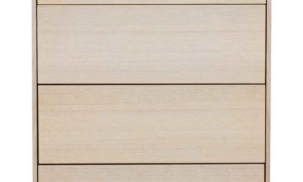 Tore kommode – Hvidpigmenteret egetræ, 4 push-to-open låger