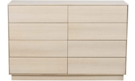 Tore kommode – Hvidpigmenteret egetræ, 8 push-to-open låger