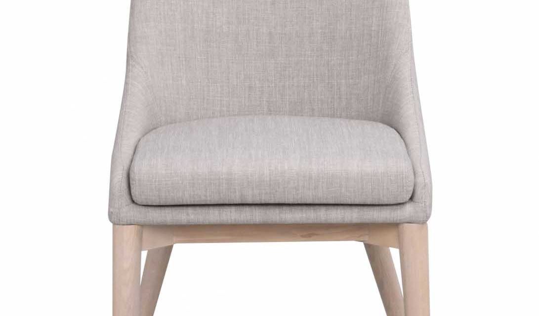 Bea spisebordsstol – lysegråt stof/hvidpigmenteret eg