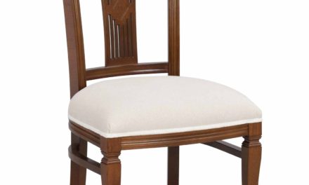 Ramona spisebordsstol – Lakeret træ, hvid stof hynde