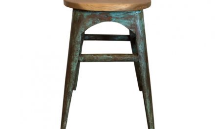 SJÄLSÖ NORDIC Træskammel af genbrugstræ med rundt sæde