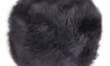 HOUSE NORDIC lammeskindshynde i grå