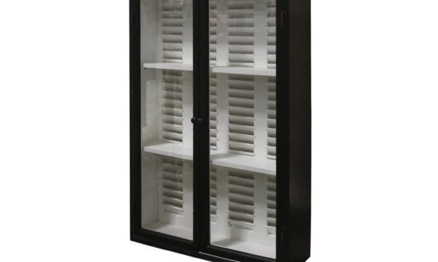 CHIC ANTIQUE Skab til væg med jalousi og 2 låger