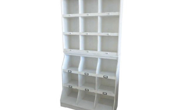 CHIC ANTIQUE Købmandsreol med 18 rum