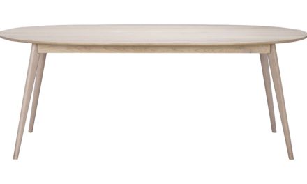 Yumi spisebord – Hvidpigmenteret egetræ, ovalt