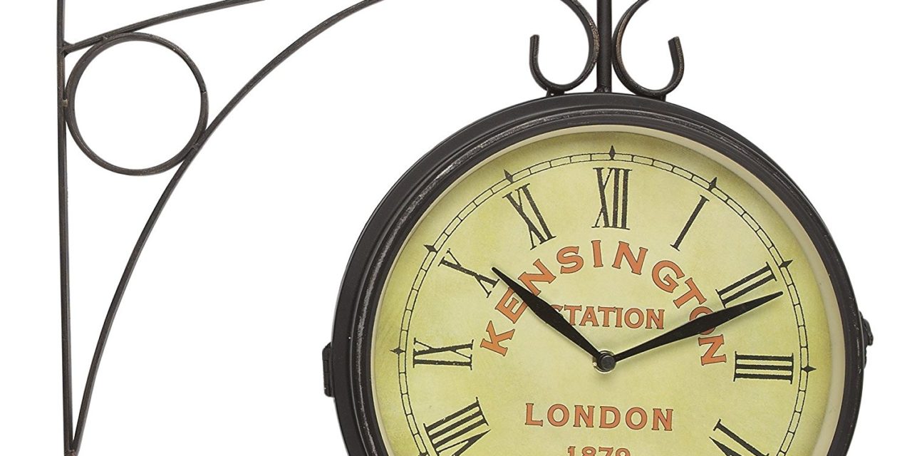 Metal Old London Station vægur fra Kare Design til din bolig