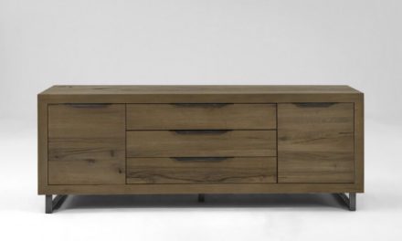 BODAHL Manhattan skænk – Desert eg, m. 2 låger og 3 skuffer