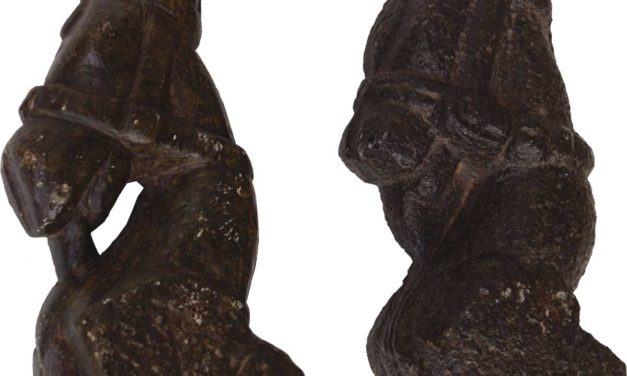 TRADEMARK LIVING Hestehoveder i støbejern (sæt m. 2)