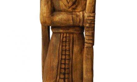 TRADEMARK LIVING Indisk massiv og smuk træfigur