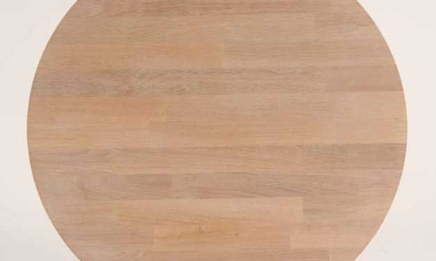 FURBO Spisebord, massiv eg, ø 80 cm. Behandlet eg