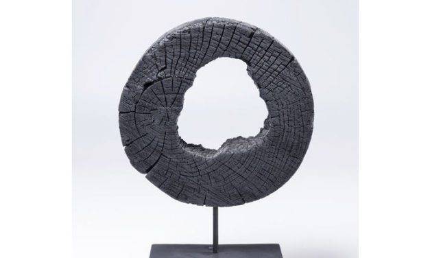 KARE DESIGN Figur Ring Of Fire Sort 53 cm