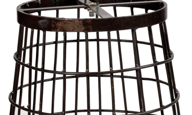 TRADEMARK LIVING loftlampe i jern