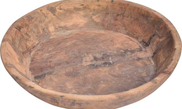 TRADEMARK LIVING Stor skål i genbrugstræ