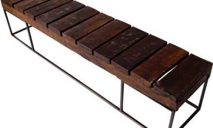TRADEMARK LIVING Træbænk med klar lakeret jernstel og genbrugstræ