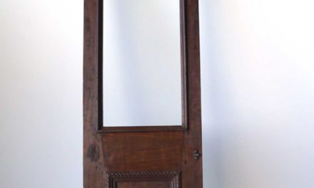 TRADEMARK LIVING Skøn gammel dør i træ og glasrude