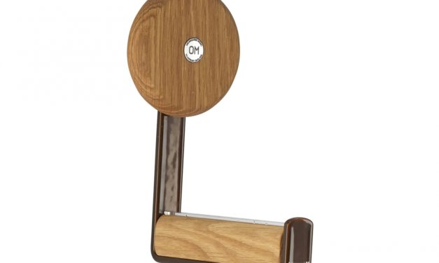 FURBO Ewo – knage i rustlook stål og træ Lakeret eg