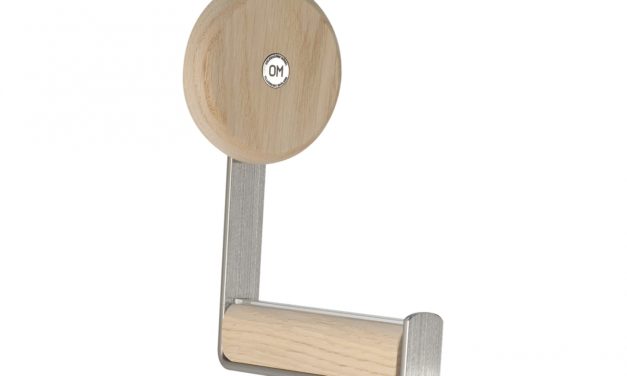 FURBO Ewo – knage i slebet stål og træ hvid lak – hvidpigmenteret eg