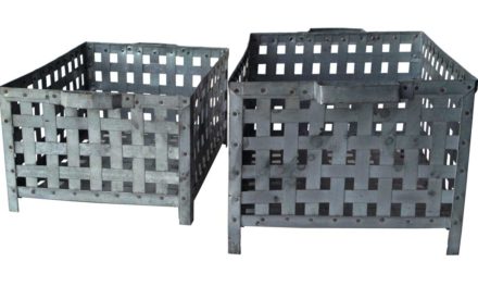 TRADEMARK LIVING Cool jernkurve med industrilook – sæt á 2