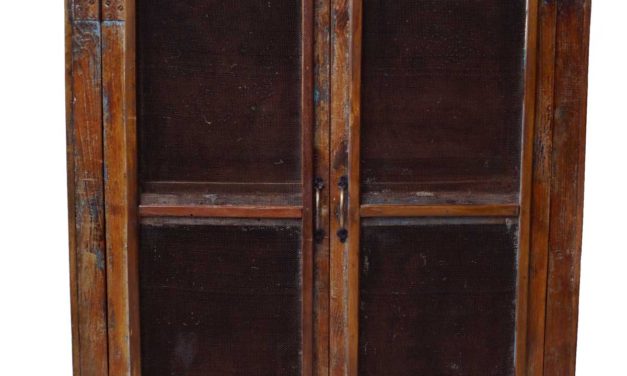 TRADEMARK LIVING Gammelt kabinetskab – net i de 2 låger