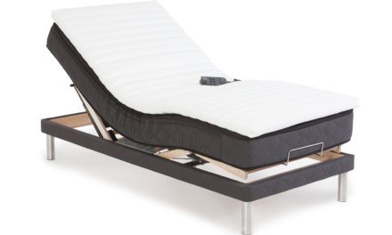 Budget elevationsseng – gråt stof (105×200), Inkl. topmadras, pocket