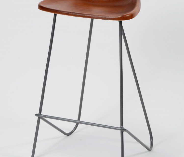 Flot barstol i metal og vintage læder fra det kendte mærke Furbo