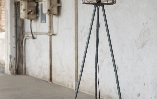 FURBO Gulvlampe, grå metal