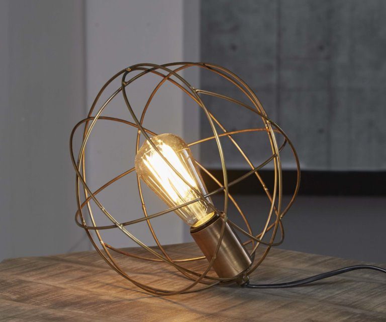 Lækker Trådlampe i antik bronze fra brandet Furbo