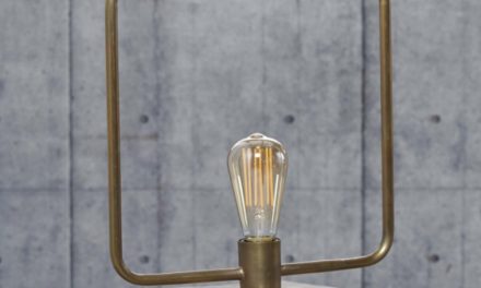 FURBO Bordlampe, antik bronze, træfod