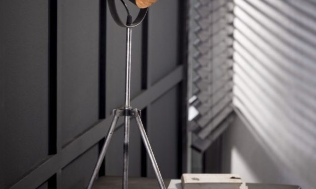 FURBO Gulvlampe, patineret sølv finish