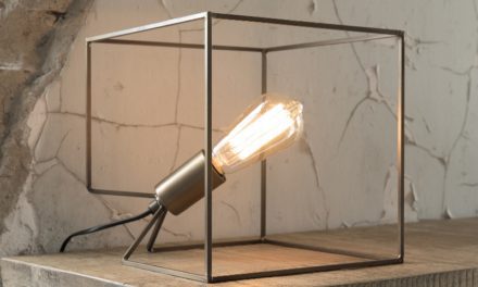 FURBO Bordlampe, kubistisk antik bronze