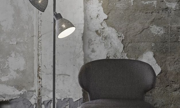 FURBO Gulvlampe, patineret gråt jern