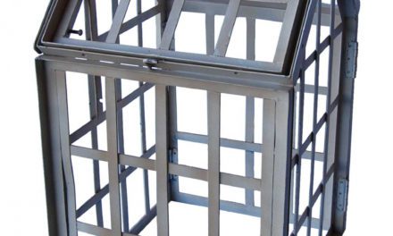 TRADEMARK LIVING Mini drivhus i jern men uden glas