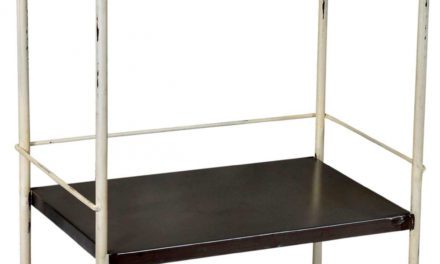 TRADEMARK LIVING Rullebord med et cool look