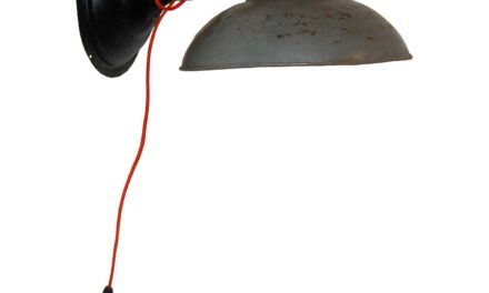 TRADEMARK LIVING Væglampe i jern – grå og sort