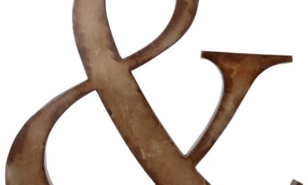 TRADEMARK LIVING Stort & dekobogstav med en cool jern finish