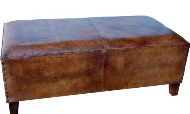 TRADEMARK LIVING Stor puf i brunt læder