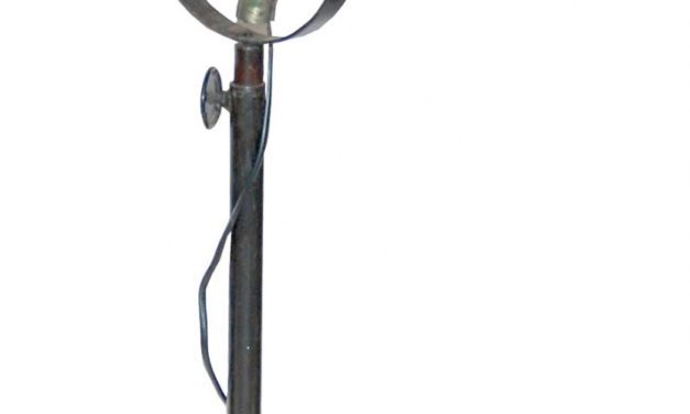 TRADEMARK LIVING RAW gulvlampe – original truckerlygte – grønt jern