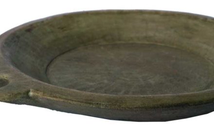 TRADEMARK LIVING Stenfad – stort og råt