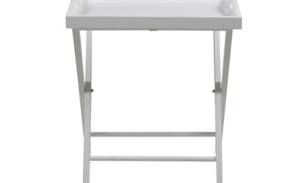 Hvid Fyrretræ Vassoio bakkebord fra Actona til boligen