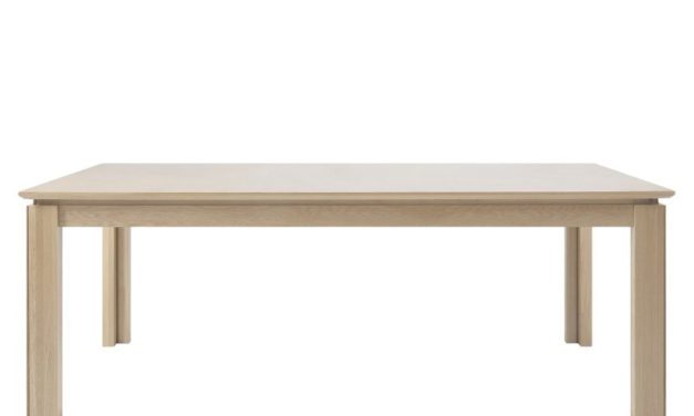 Ventura spisebord – hvidpigmenteret eg, incl. 4 tillægsplader