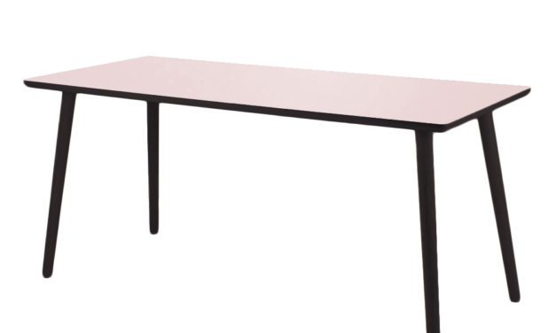 BY TIKA just rose Skrivebord – højtrykslaminat