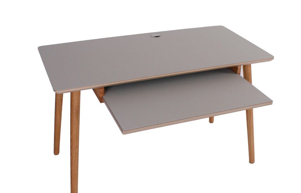 BY TIKA Huston Skrivebord med tastatur