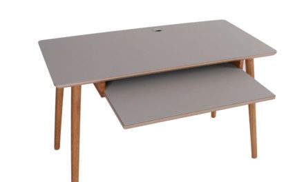 BY TIKA Huston Skrivebord med tastatur