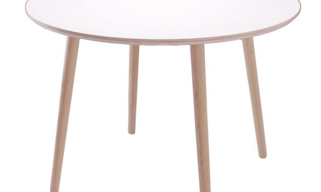 BY TIKA Karlstad Rundt spisebord med egeben
