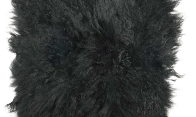 IB LAURSEN Tibetansk sædeskind sammensyet af skindrester